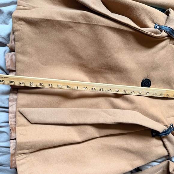 Pleated Camel Coat with Belt and Oversized Buttons - Picture 9 of 10